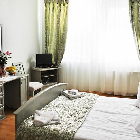 Pension Berg Prague Luaran gambar