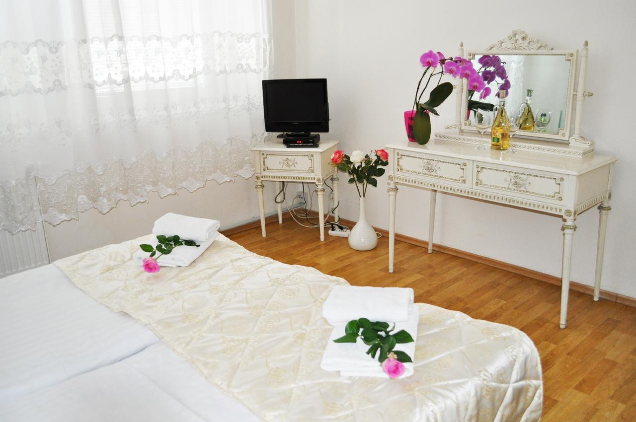 Pension Berg Prague Luaran gambar